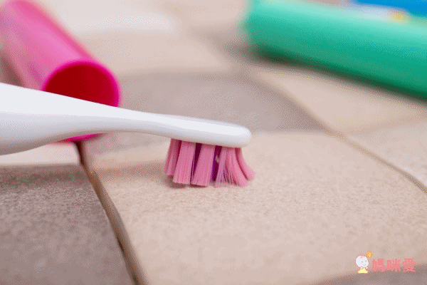 英國brush-baby 攜帶式聲波電動牙刷