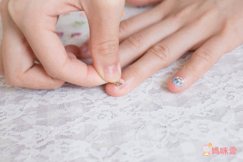 韓國 Peach and - 兒童安全水溶性蝴蝶結指甲油(附戒指)-11貝兒美女黃-10ml