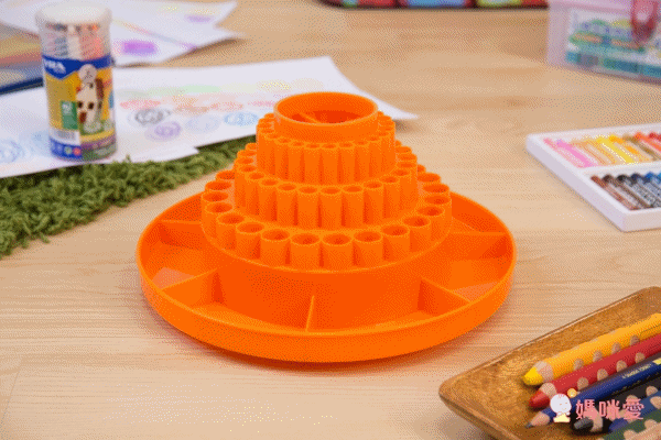 上學好物！小童必備文具美術用品☛德國 LYRA 洞洞筆 ✖ 義大利 GIOTTO 蠟筆 ✖ 美國 ALEX 筆座＆圍裙