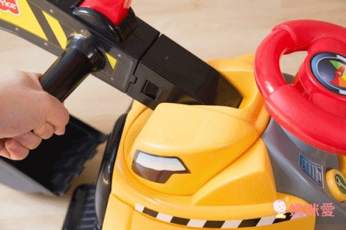 學步期的好夥伴!❤ 費雪 騎乘玩具車/鋼琴車/挖土機