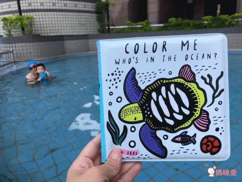 一碰水，就變色！0～1歲寶寶愛上洗澡的好夥伴