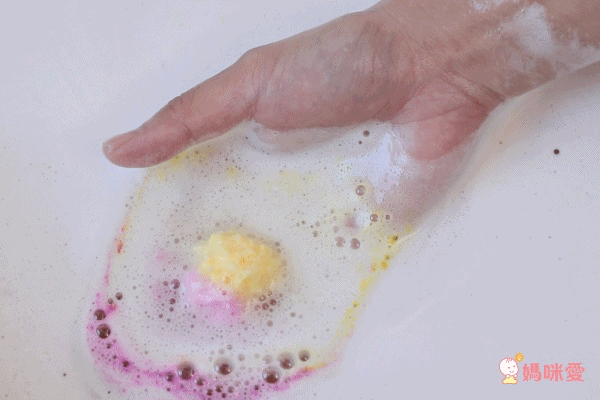  法國 Nailmatic Kids 銀河系沐浴球