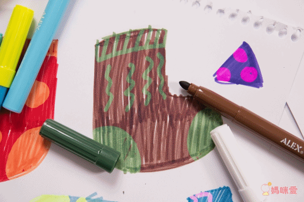 美國 ALEX - 【獨家女孩畫好畫滿繪畫組】-我的旅行塗鴉本我的朋友+我的旅行塗鴉本女孩+學前練寫本abc&123+神奇變色筆+水果香味彩色筆(8色)