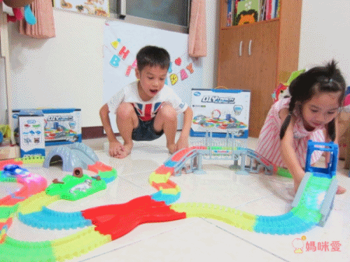 BQOCH - 【兒童益智玩具】電動夜光軌道車 山洞升降梯綜合款(261pcs)