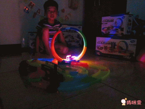 BQOCH - 【兒童益智玩具】電動夜光軌道車 風火輪 (132pcs)