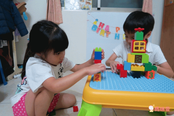 3 in 1 益智積木學習桌 ✖ 軌道滾球積木【獨家現省優惠】↗