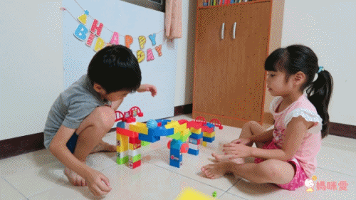 3 in 1 益智積木學習桌 ✖ 軌道滾球積木【獨家現省優惠】↗