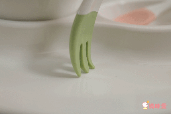 日本 Richell 利其爾TLI豪華餐具組禮盒