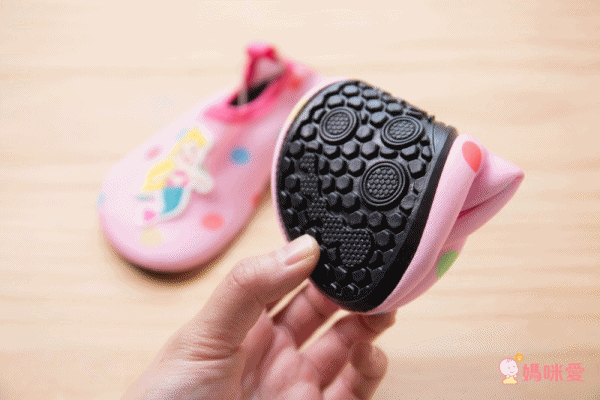 韓國 OZKIZ - 潛水布面輕量/防滑兒童沙灘鞋/戲水鞋-機器人