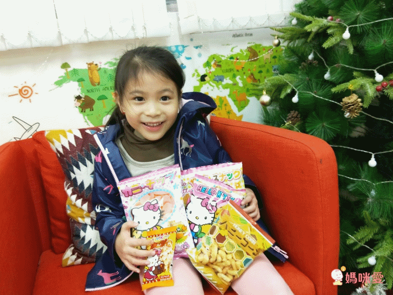 全新Hello Kitty聖誕驚喜包 x 日本兒童肝油乳酸菌軟糖 ❤