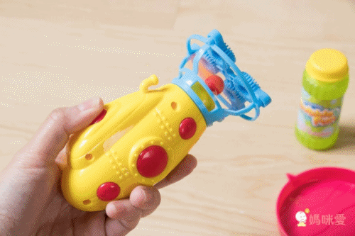 樂彩森林 - 電動泡泡機-潛水艇(顏色隨機)(附泡泡水60ml)