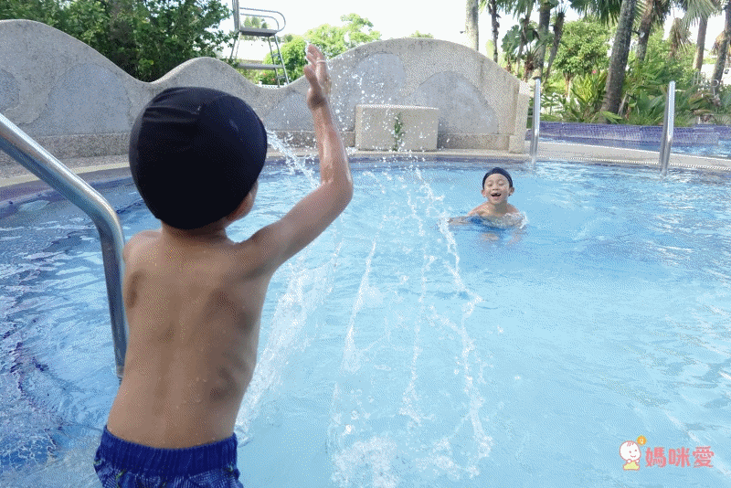 台東池上日暉國際渡假村｜頂級 Airstream 露營車