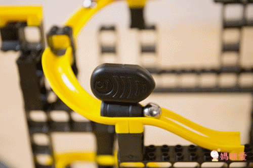 德國 HUBELiNO - pi系列軌道積木-70pcs(高斯大砲+基礎顆粒+軌道套件)