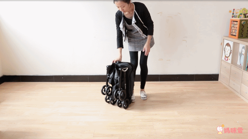 折疊推車最佳選擇！$5000元有找！收納面積最小【JOLLY 嬰兒手推車】單手秒收沒問題！