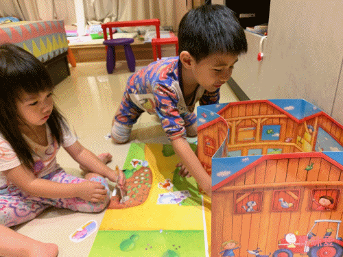 大型家家酒立體書！農場＆城堡主題～10種以上角色，創造故事變身小導演