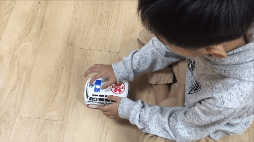 小小家【觸控車】輕輕一碰就跑!擬真聲光,在家放電神器