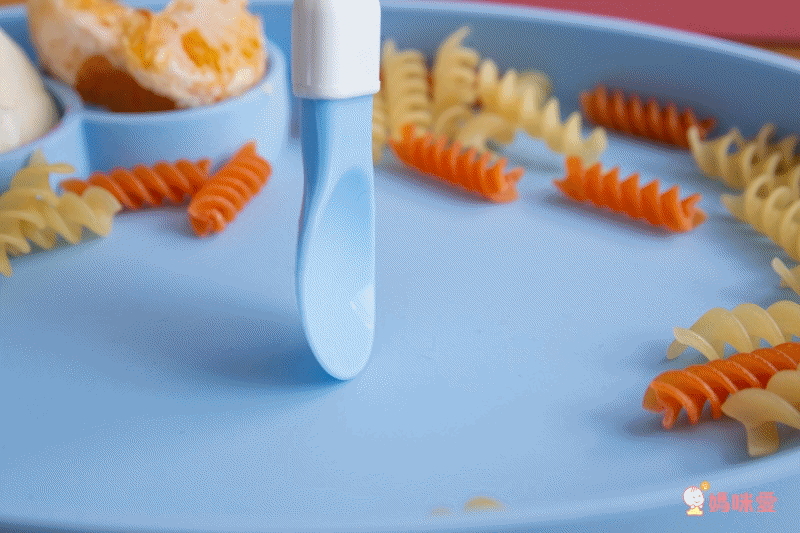 英國The Good Time - 英倫晚宴‧立體防滑矽膠餐盤-小畫家黃