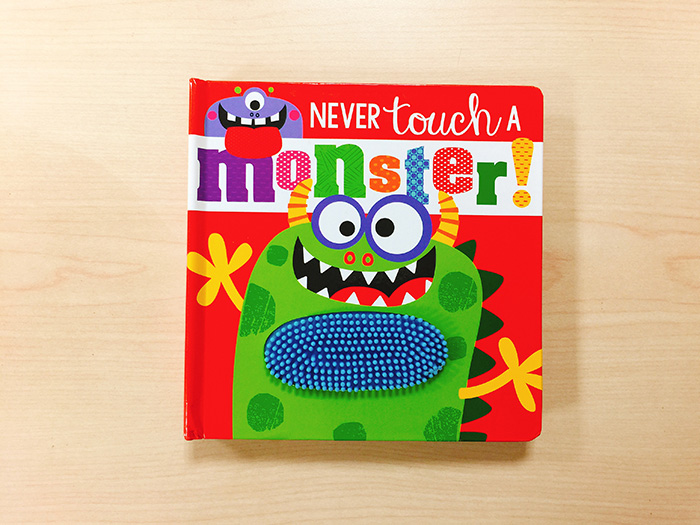 刺激小肌肉發展必入手觸摸書&亮片書