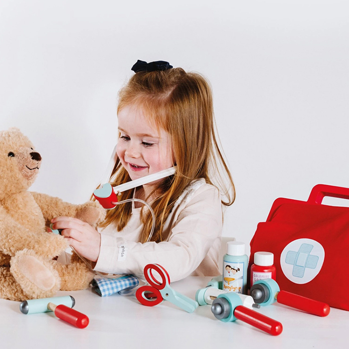 英國 Le Toy Van - 角色扮演 - 小醫師診療玩具組