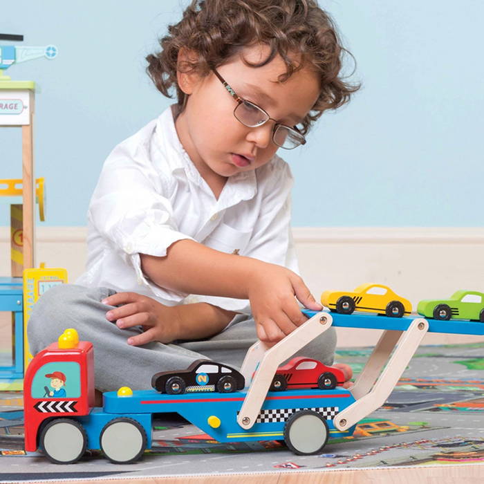 英國 Le Toy Van - 組合優惠-新世紀複合式加油站大型玩具組+跑車運輸車