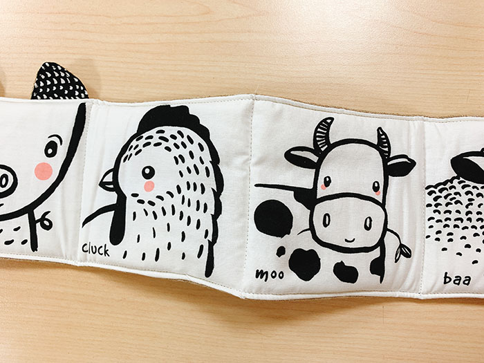 Friendly Faces: On the Farm 寶寶第一本床圍農場布書