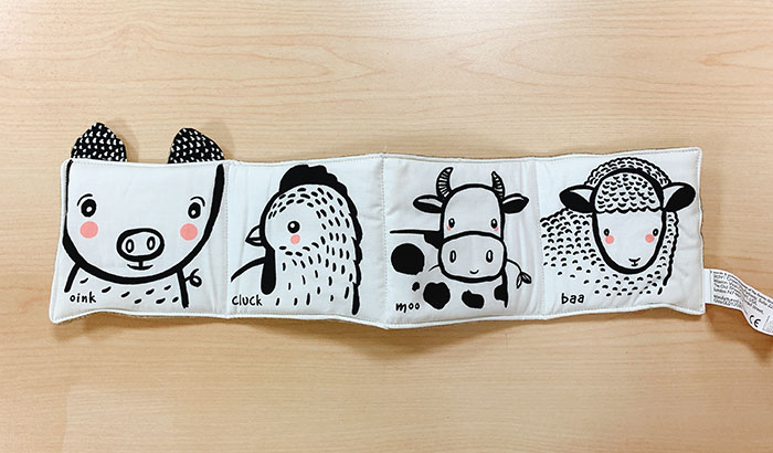 Friendly Faces: On the Farm 寶寶第一本床圍農場布書