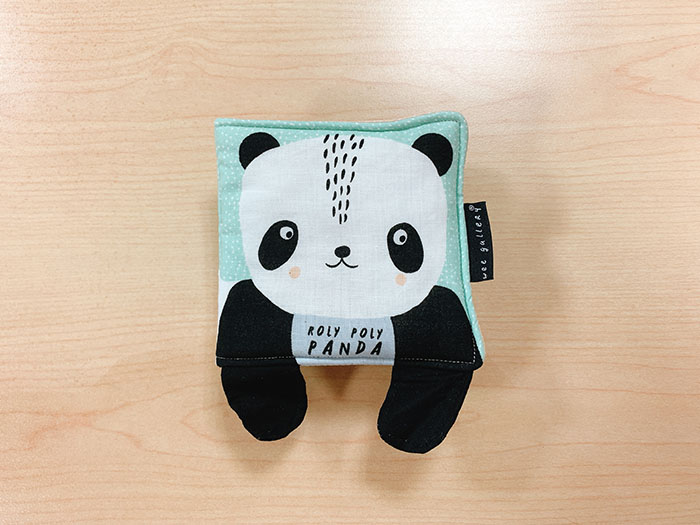 Roly Poly Panda: Baby's First Soft Book 翻滾小熊貓：寶寶第一本布書