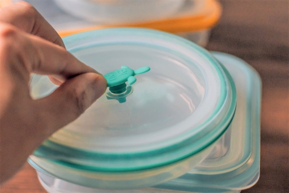 仁舟淨塑 - 【媽咪愛獨家組】無痕野餐全系列-四件組-矽密盒2.0長方藍矽龜1200ml*1+矽密袋2.0-1000ml*1+蜂蠟保鮮布超好蓋天空藍L*1+捲捲矽水瓶750ml*1