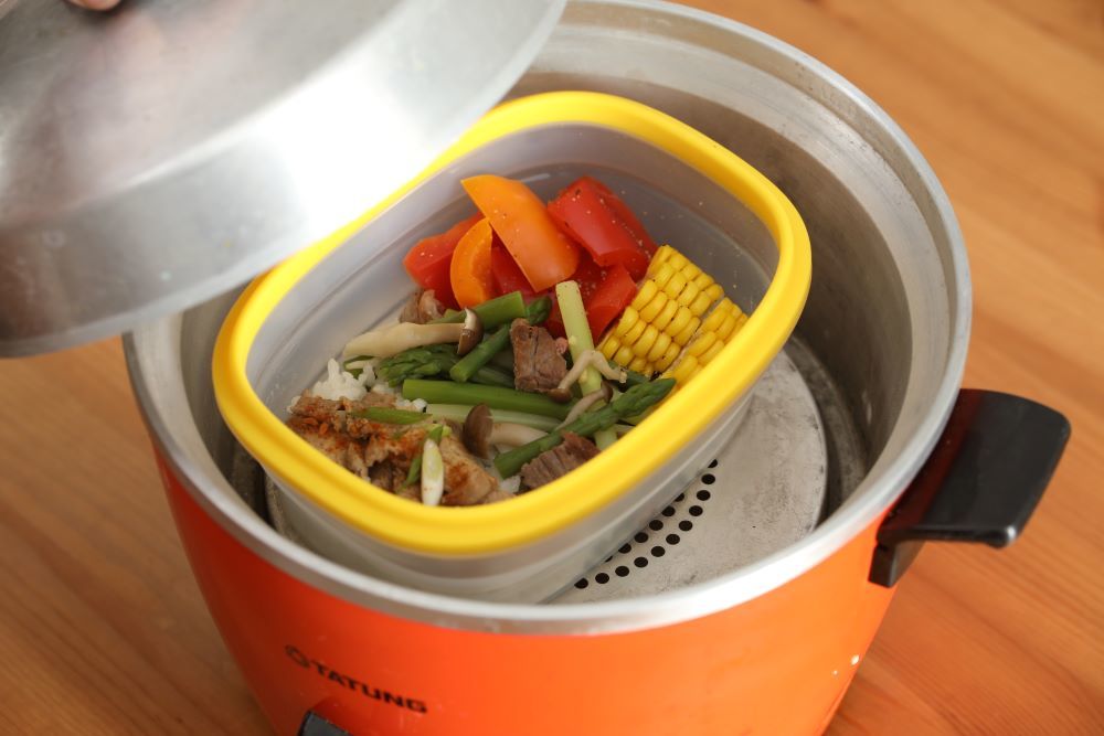 仁舟淨塑 - 【媽咪愛獨家組】無痕野餐全系列-四件組-矽密盒2.0長方藍矽龜1200ml*1+矽密袋2.0-1000ml*1+蜂蠟保鮮布超好蓋天空藍L*1+捲捲矽水瓶750ml*1