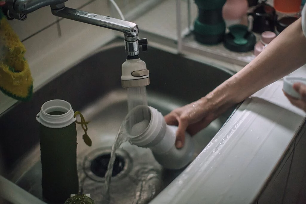 可高溫消毒，清潔好方便 杯身柔軟，各配件可拆卸方便清潔，