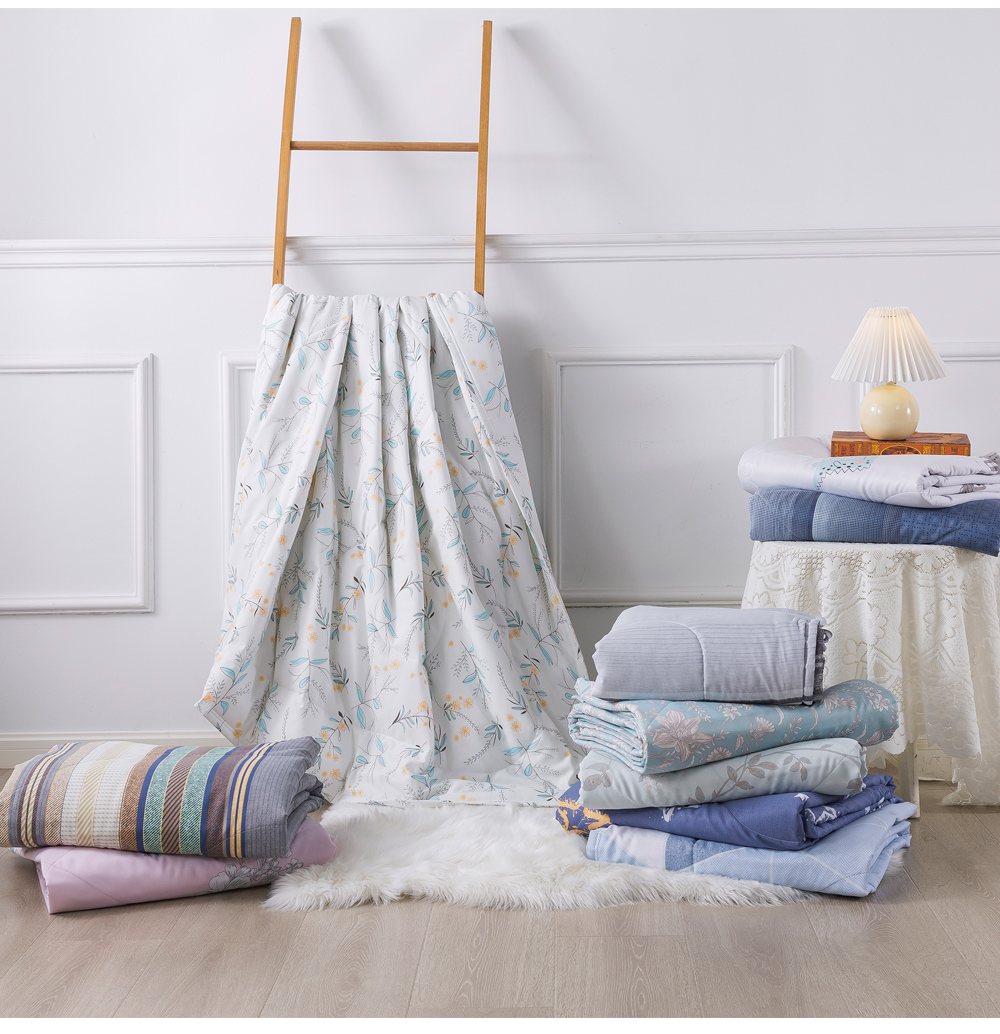 MIGRATORY 媚格德莉 - 可水洗透氣天絲涼被-蔚藍光影 (150x186cm)