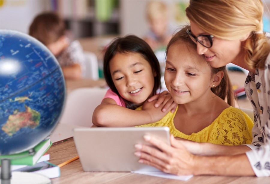 Skyglobe - 10吋衛星金屬手臂地球儀(中英文版)[AR互動款]