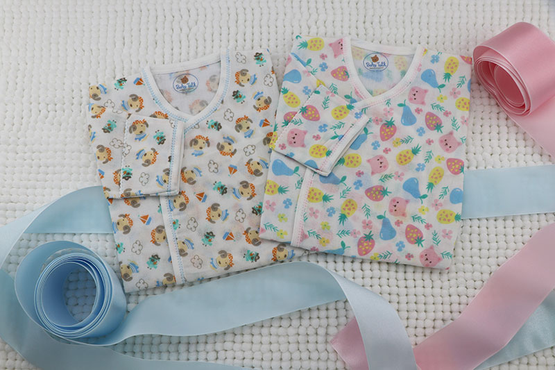 BABY TALK - 100%台灣精梳棉製成新生兒反折護手紗布肚衣-繽紛水果貓 (60cm)