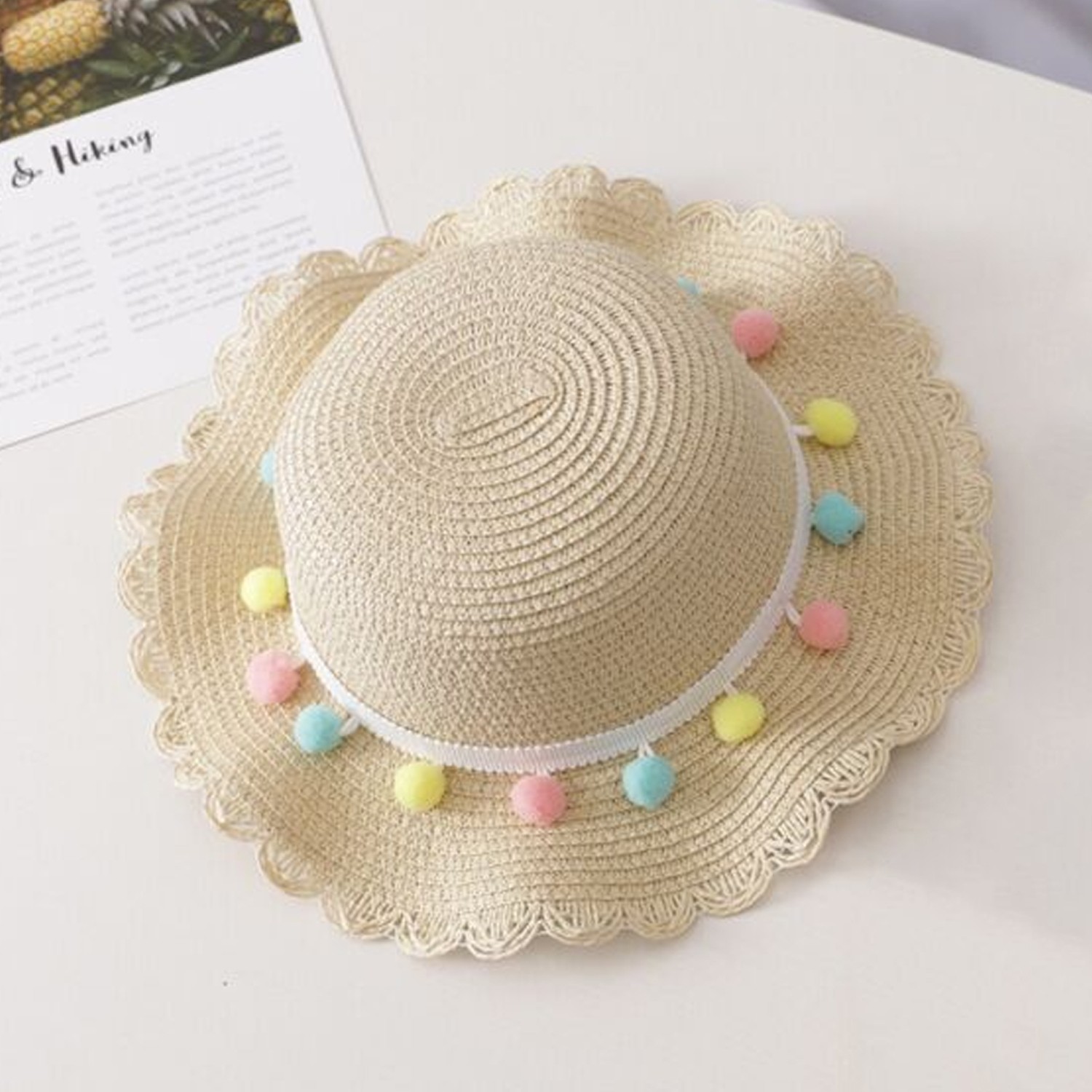 糖果球草帽-米色 (小孩款（52-54cm）)