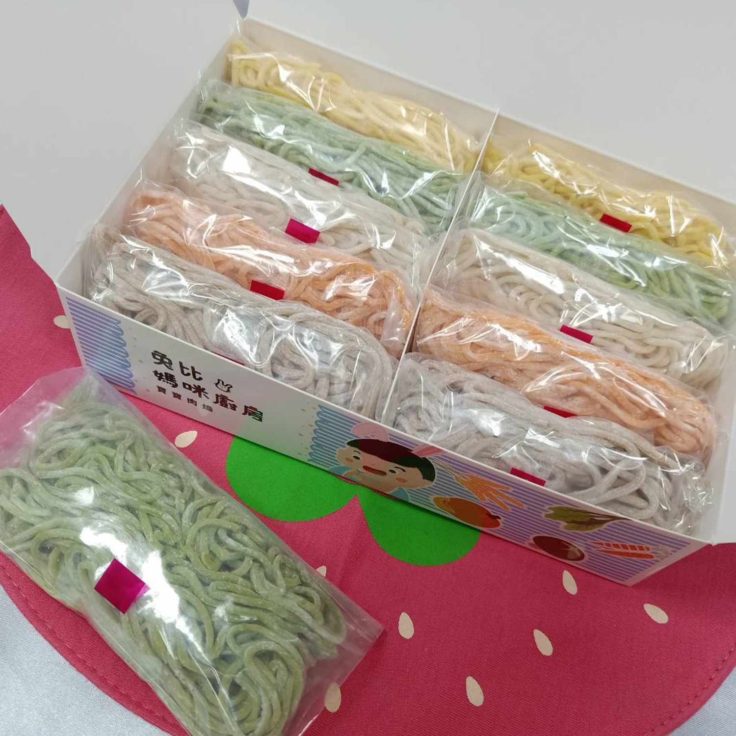 彩虹蔬菜麵-菠菜,南瓜,紅蘿蔔,全麥,蕎麥(5種口味各2包)-60g/包 ,650g/盒(小孩份量)