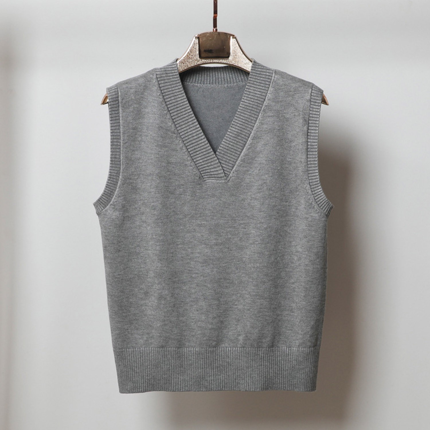 學院風率性V領針織背心-淺灰 (M)