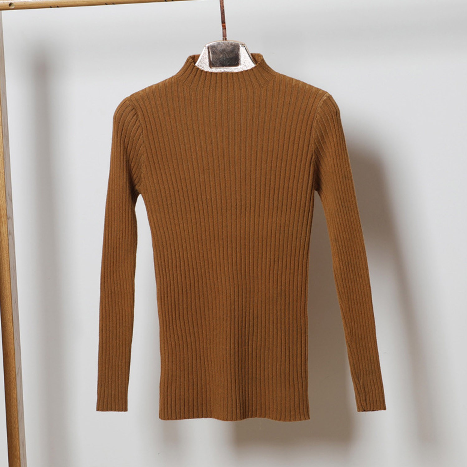 知性風半高領修身針織衫-卡其 (M)