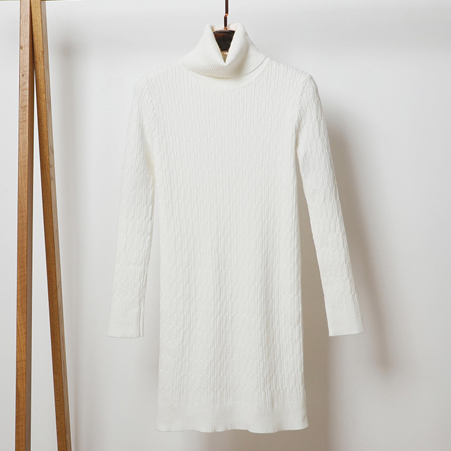 緹花款修身長版針織衫-白色 (M)