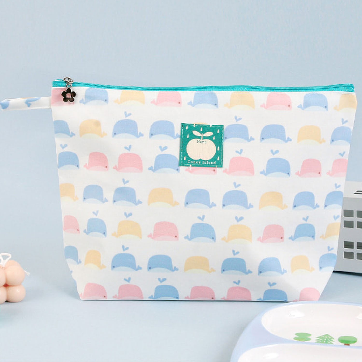 寬底防水拉鍊收納袋-大(可放餐盤)-糖果鯨魚 (30X21X7cm)
