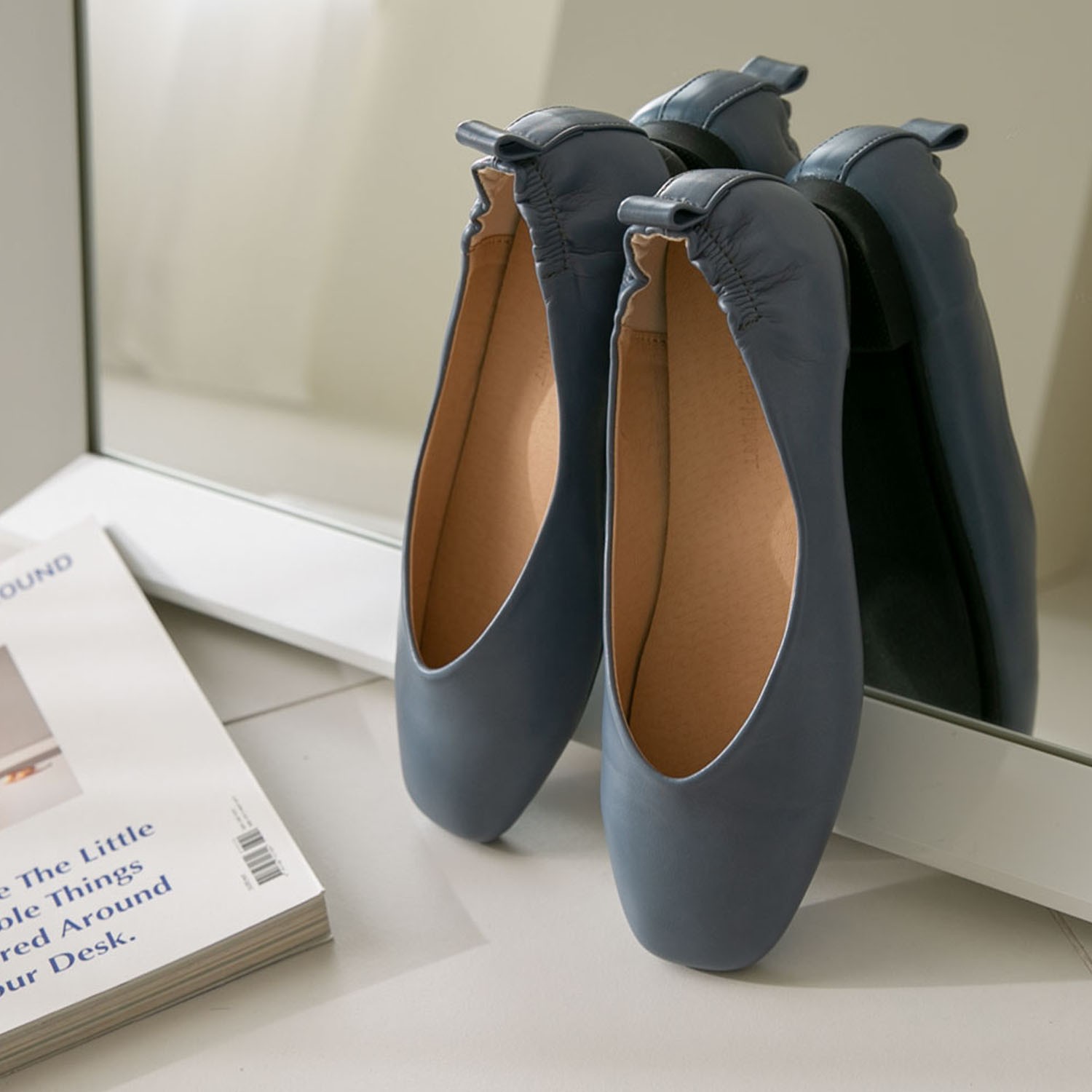 軟底後彈性全包覆娃娃鞋-藍 (22.5)