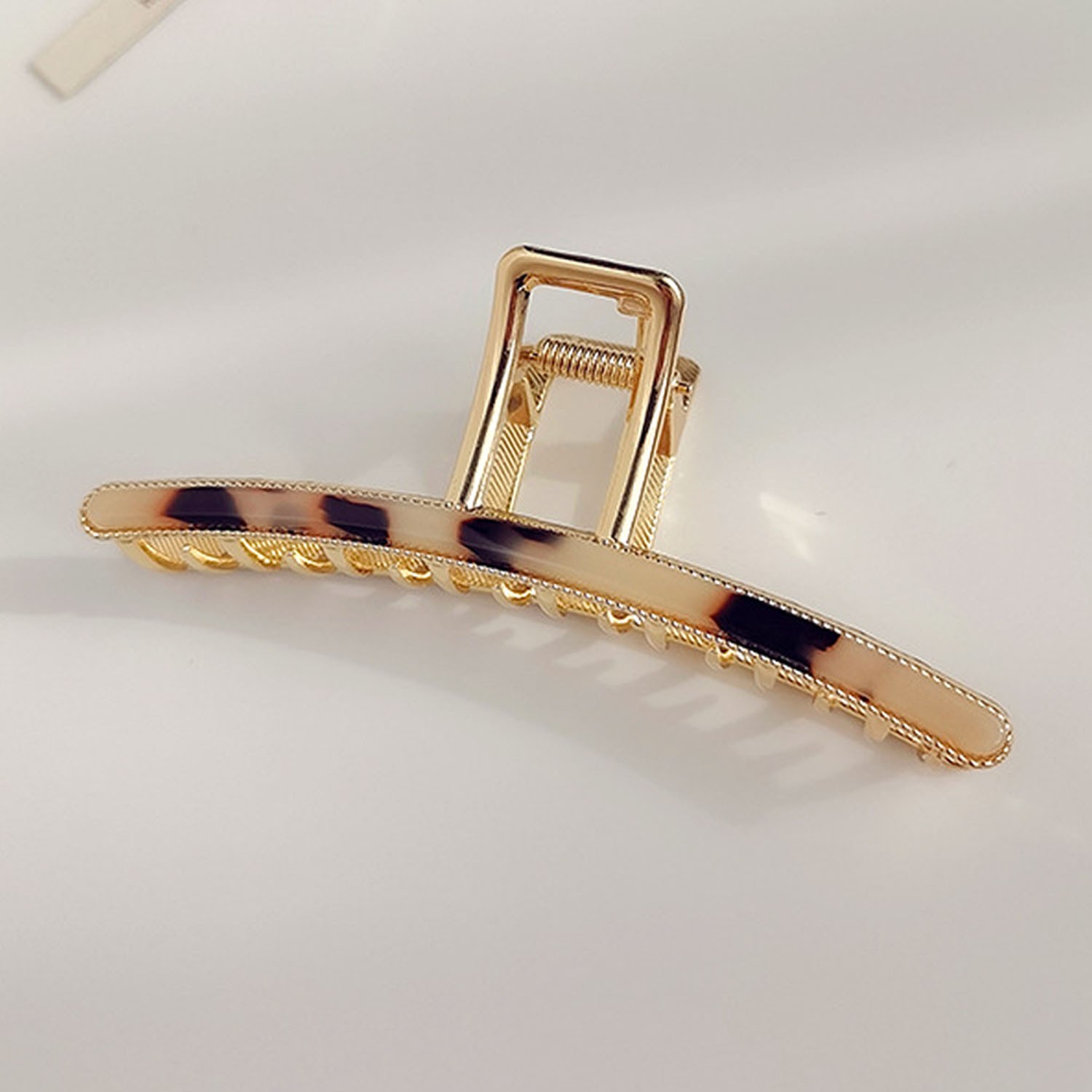 質感花紋金屬一字抓夾-玳瑁色