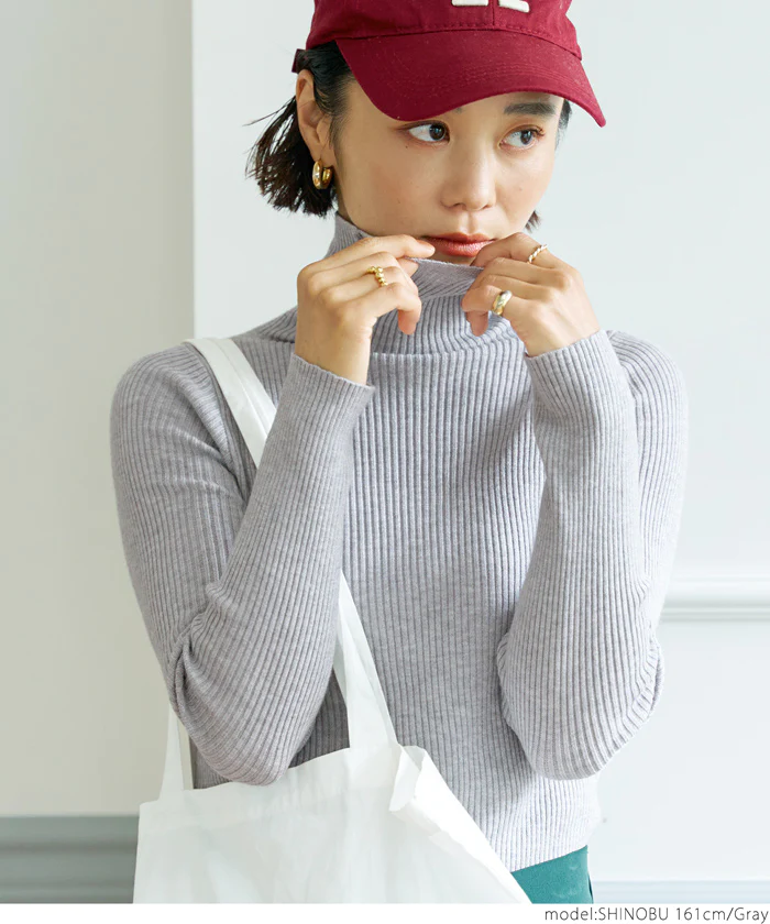 日本 COCA - 人氣定番 彈性羅紋薄針織上衣-中高領-奶油杏