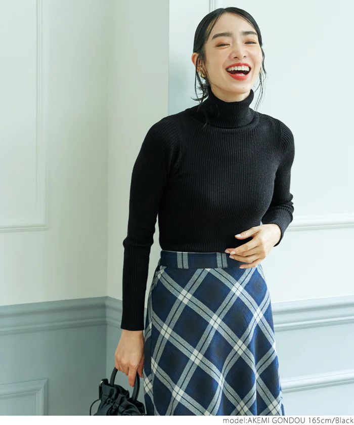 日本 COCA - 人氣定番 彈性羅紋薄針織上衣-中高領-奶油杏