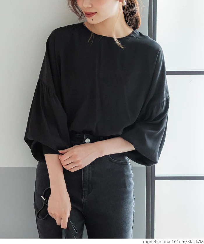 日本 COCA - 嫘縈混柔軟泡泡袖上衣-橄欖綠