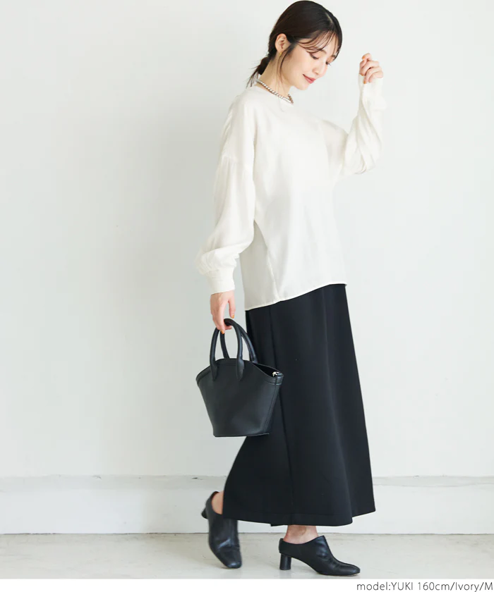 日本 COCA - 嫘縈混柔軟泡泡袖上衣-橄欖綠