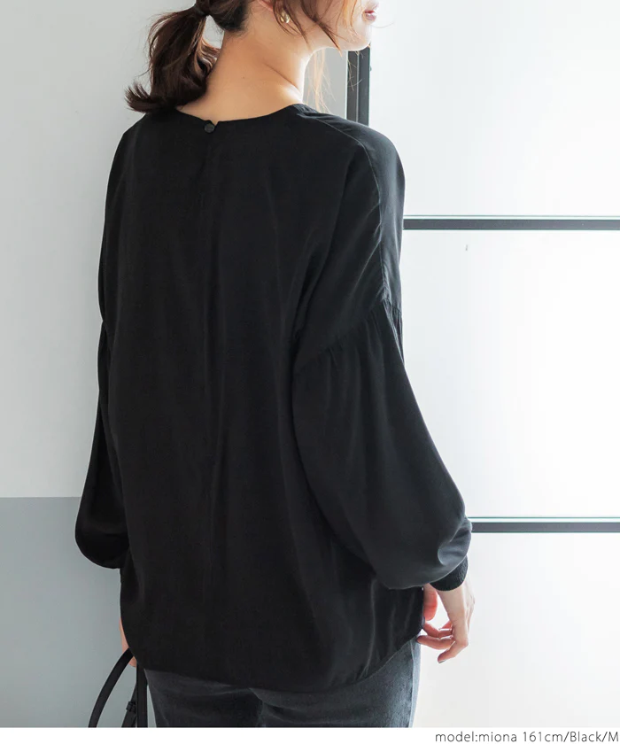 日本 COCA - 嫘縈混柔軟泡泡袖上衣-橄欖綠