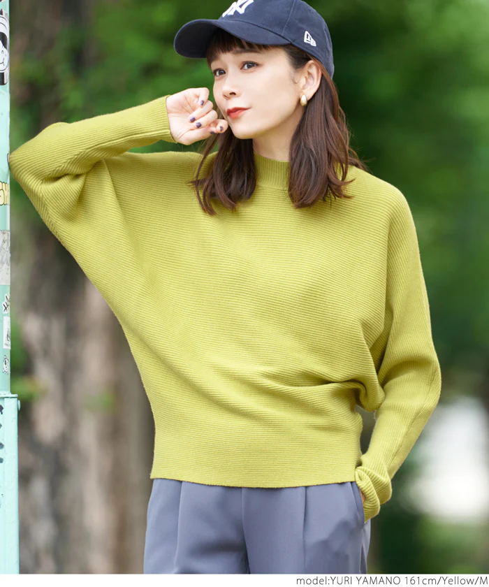 日本 COCA - 圓領舒適羅紋針織上衣-淺灰米